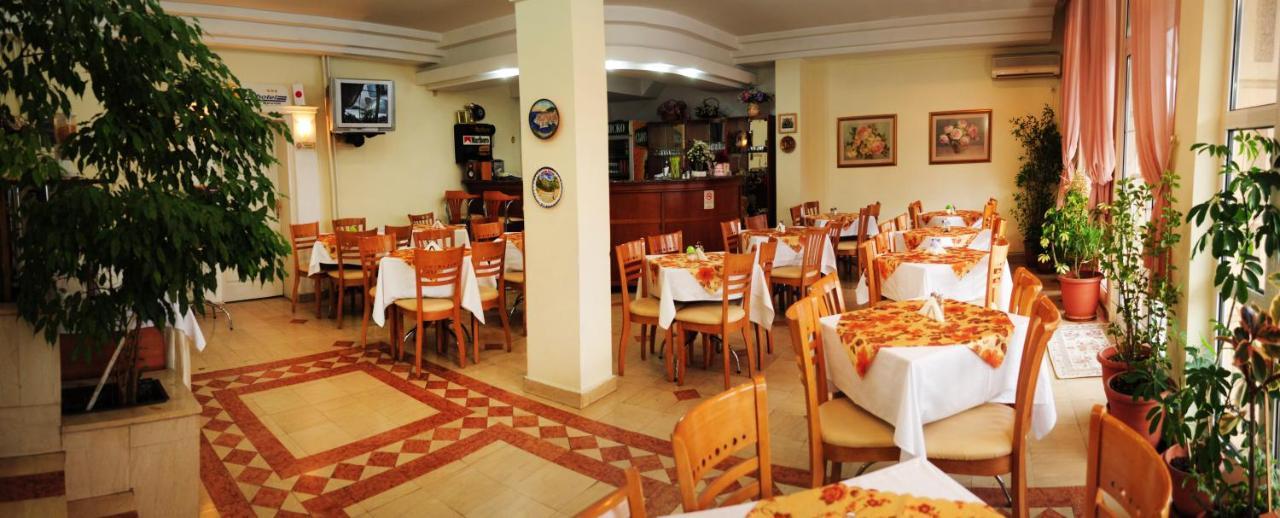 Vip Hotel Skopje - New Management Экстерьер фото