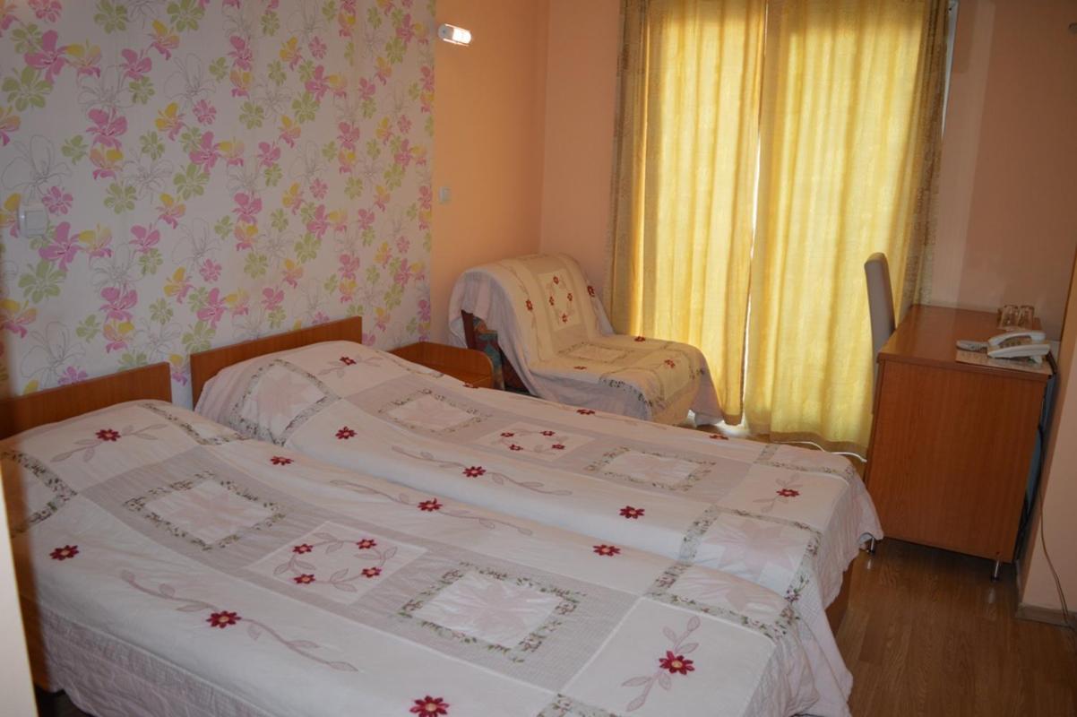 Vip Hotel Skopje - New Management Экстерьер фото
